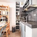 Pied Des Pistes - *